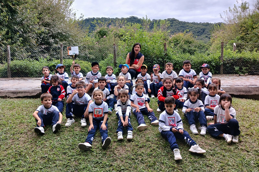 Visita de las salas de 5 años a la Reserva de San Pedro de Colalao Nivel Inicial