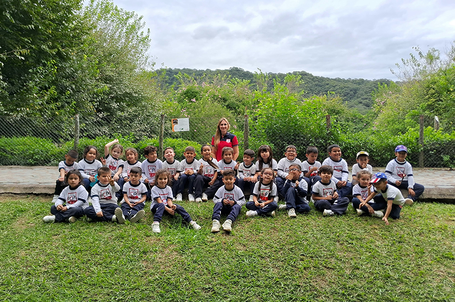 Visita de las salas de 5 años a la Reserva de San Pedro de Colalao Nivel Inicial